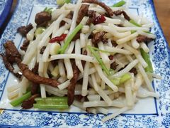 毛草根炒肉丝-老味道1992(武当山店)