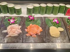 -芝小官毛肚火锅海鲜自助(苏州吴江区万宝店)