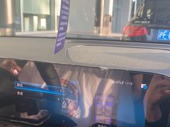 -上海星瀚奔驰4S店(红柳路店)