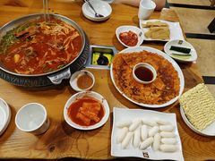 辛拉面-喇喇排骨火锅·传统韩式脊骨汤(望京西园总店)