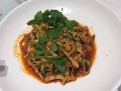 -泓历皇朝酒店(东亭店)