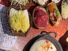 -赵美丽·重庆社区火锅·直营店(火车东站·中豪国际店)