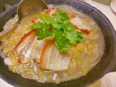 锅仔炉肉炖酸菜-京尊烤鸭店JINGZUN(春秀路店)