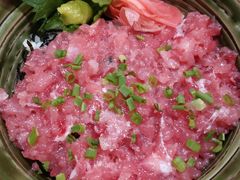 金枪鱼中落肉盖饭-角落里(中山公园店)