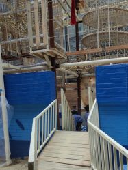 -PIPIKINGDOM皮皮王国欢乐号(欢乐海岸购物中心店)