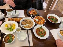 -香园自助小火锅