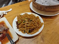 -诚铭记·虾仁汤包·成都小吃(融创店)