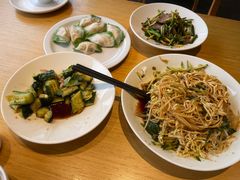 -关东小磨东北菜(上海长风大悦城店)