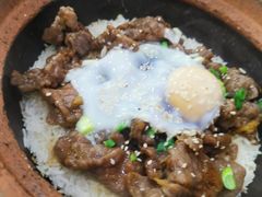 窝蛋牛肉煲仔饭-红星光发煲仔饭(大石街店)