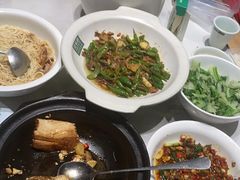-绿草地·湘菜(酃湖师院店)