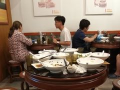 大堂-佳面馆·竹升云吞面·爽鱼皮·牛腩面(易发店)