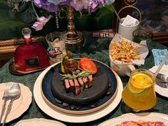 -秘密旅行Bonjour(黑金冠 江南西店)