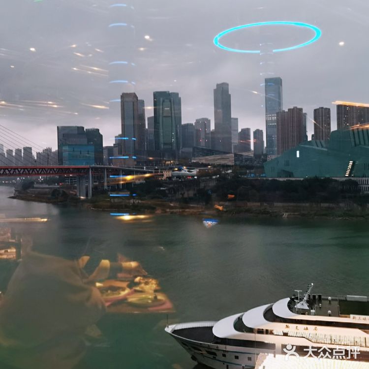 冬日不可错过西式美食   失重餐厅好吃又好玩