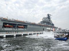 -泰达航母主题公园