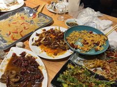 -嗨辣小聚·盘锦河蟹·海鲜烧烤龙虾(盘锦十年好店)