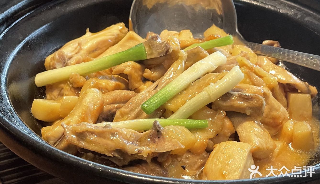 鱼生比例也低得可怜 幸好东星斑鱼骨泡饭味道还挺鲜