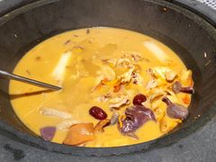 土鸡菌汤锅-芸山季·云南野生菌火锅(宝能环球汇店)