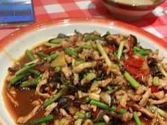 -思博半步颠小酒馆(梦时代店)