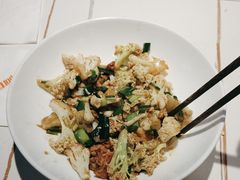 -阿瓦山寨·湘菜现炒·剁椒鱼头王(咸阳总店)