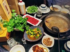 -丫丫汤膳打边炉(宏府408坊店)