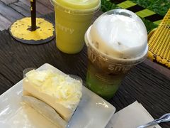 -莓园冰淇淋店