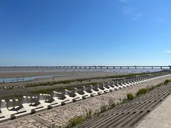 -南汇新城海滩