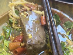 -黄潇洒老火锅(九眼桥宏济巷店)