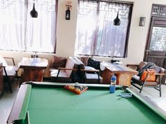 -小草屋轰趴馆别墅派对新场团建家庭聚会