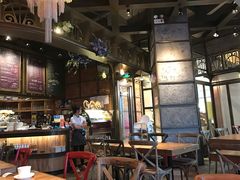 -玛格萝妮(汇智国际商业中心店)