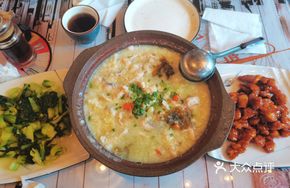 Xin'anjiang Milk Sour Cabbage Fish