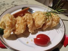 招牌沙汁大虾球-T館·花园艺术餐厅