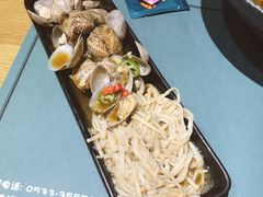 -八月美食小馆(银泰城总店)