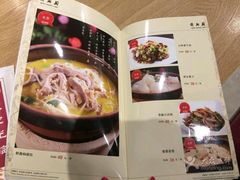 -俏湘厨•地道湘菜(建华南路店)
