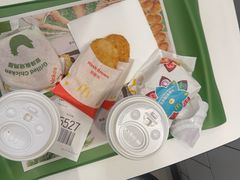 -麦当劳(上海虹桥站30B检票口楼上)