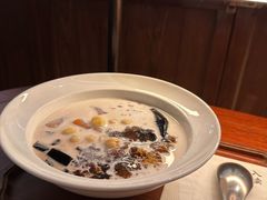 -RUXU入续糖水铺与包(卓悦中心店)