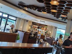 大堂-星巴克(无锡百联奥特莱斯店)