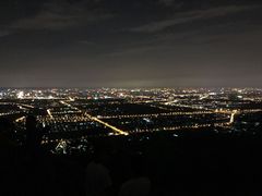 -鬼笑石后山停车场