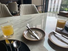 -炙公馆扒房· 武汉卓尔万豪酒店