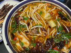 -云阿蛮云南生烫牛肉米线(奉贤路店)