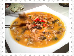 酸汤牛蛙-莲餐厅·湖北菜·藕汤是头牌(愚园路店)