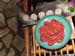 -老牌坊云南鱼豆花火锅(爱建店)