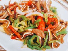 -蓝精灵饺子店