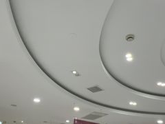 -雅悦齿科(顾村公园店)