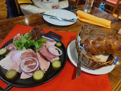 冷盘火腿拼盘-申德勒加油站餐厅(三里屯北小街店)