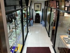 -云洲古玩城(大木桥路店)