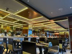 -大中华希尔顿酒店-念自助餐·嗨啤·小龙虾