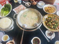 -老来福·非遗酸汤兔(凯旋路店)