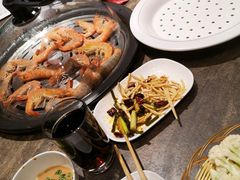 -日进一片海.生腌海鲜火锅.宵夜烧烤(三里屯总店)