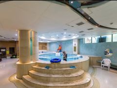 -菲鱼体育恒温游泳馆(中海名城店)