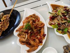 -覃记海鲜美食餐厅